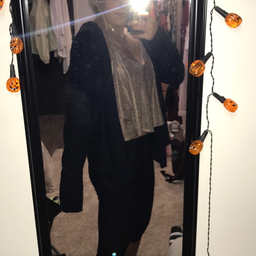 Dark cardigan with hood
